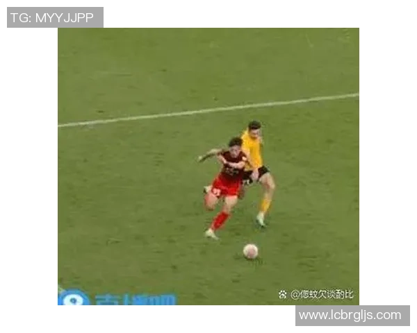 足球裁判笑背后的故事与挑战如何在比赛中保持公正与幽默